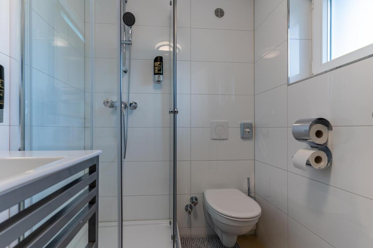 Hotel Myrsini Kirchentellinsfurt المظهر الخارجي الصورة
