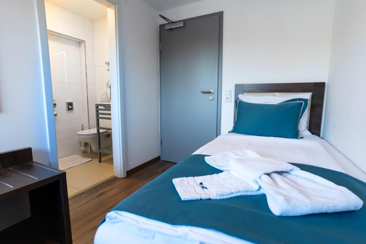 Hotel Myrsini Kirchentellinsfurt المظهر الخارجي الصورة