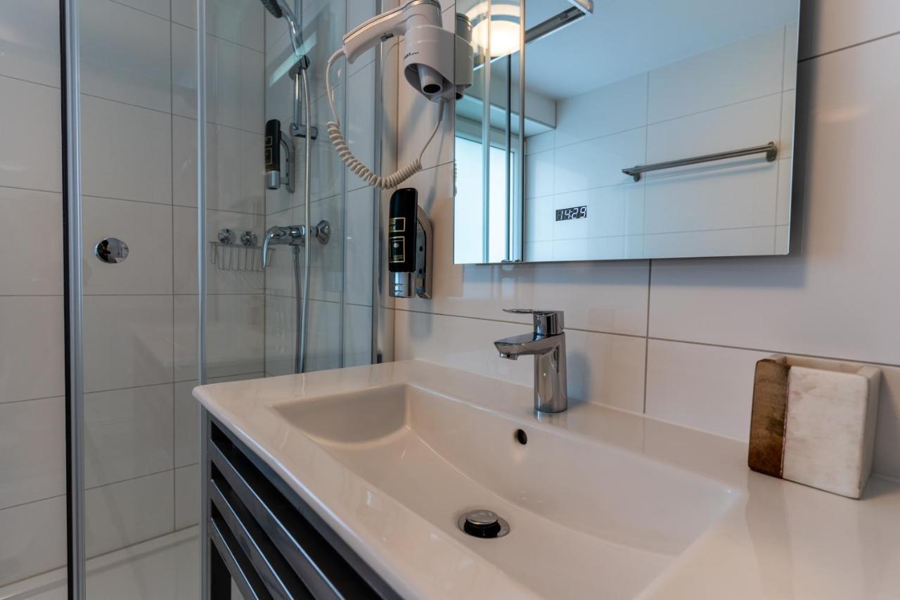 Hotel Myrsini Kirchentellinsfurt المظهر الخارجي الصورة