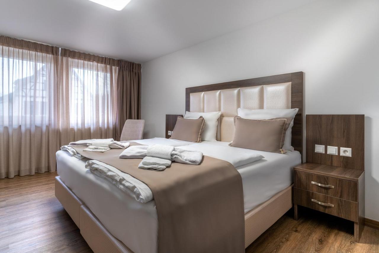 Hotel Myrsini Kirchentellinsfurt المظهر الخارجي الصورة